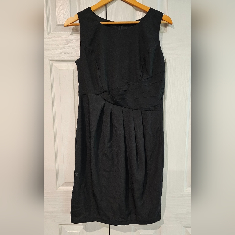 Tianna little black dress size 8